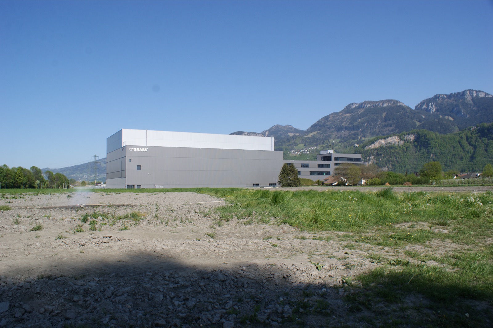 High-bay warehouse storage racking